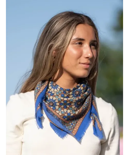 PAÑUELO SEDA Y LANA  AZULON COLORES DE OTOÑO