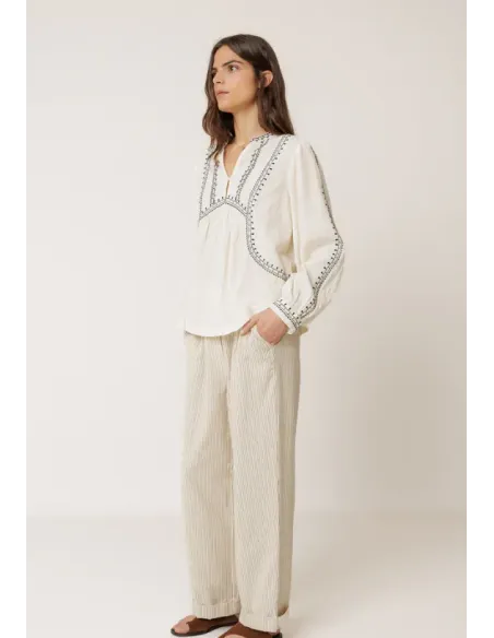 BLUSA MANGA LARGA BORDADA BLANCA INDI&COLD