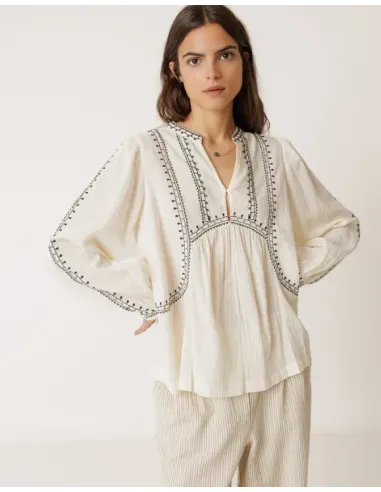 BLUSA MANGA LARGA BORDADA BLANCA INDI&COLD