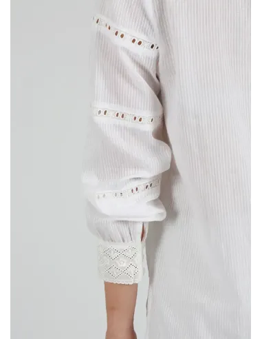 BLUSA BLANCA SOLERA