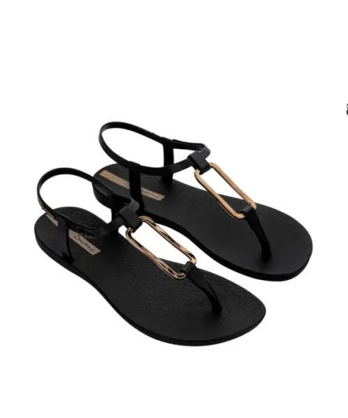 CHANCLA IPANEMA CLASS MODER NEGRA CON BROCHE DORADO