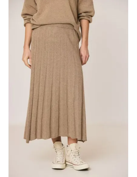 FALDA PLISADA PUNTO MARRON INDI&COLD