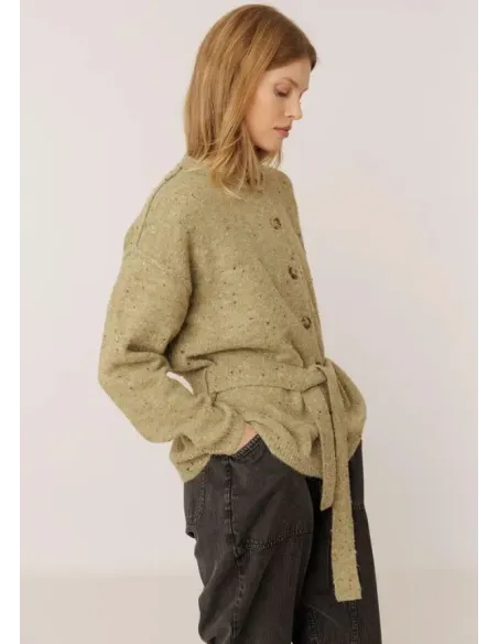CHAQUETA DE PUNTO CON CINTURON INDI&COLD