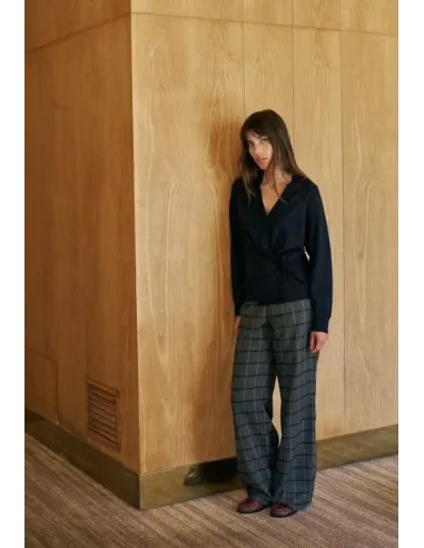 PANTALON CUADROS GRIS INDI&COLD
