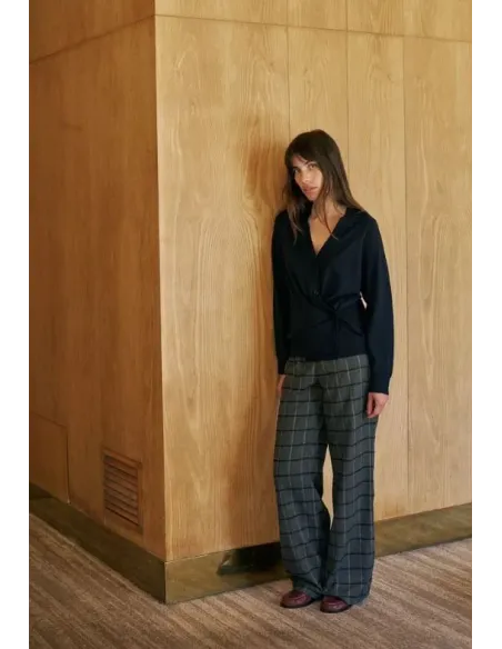 PANTALON CUADROS GRIS INDI&COLD
