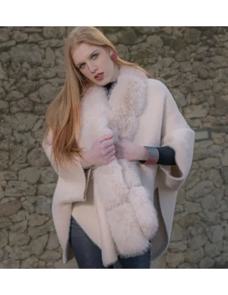 CAPA DE PUNTO Y PELO NATA SATINETTE