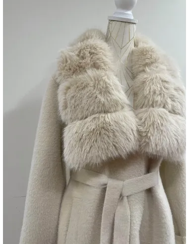 CHAQUETA DE PELO NATA SATINETTE